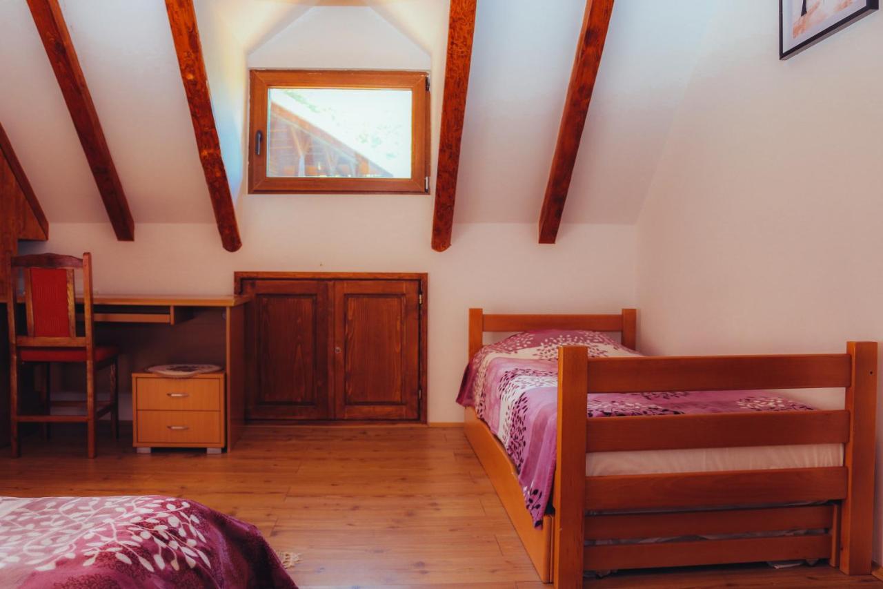 Etno Domacinstvo Milenkovic Villa เดสโปโตวัก ภายนอก รูปภาพ